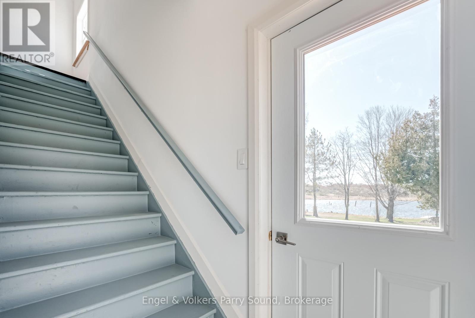 1 Holland Avenue, Parry Sound Remote Area (Wallbridge), ON - Indoor Photo Showing Other Room