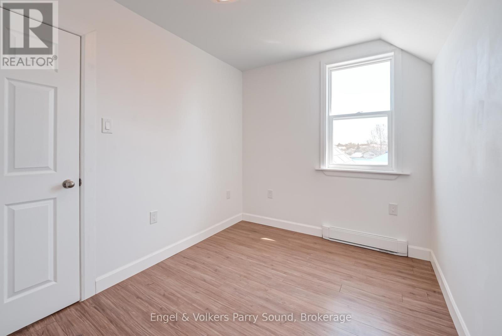 1 Holland Avenue, Parry Sound Remote Area (Wallbridge), ON - Indoor Photo Showing Other Room