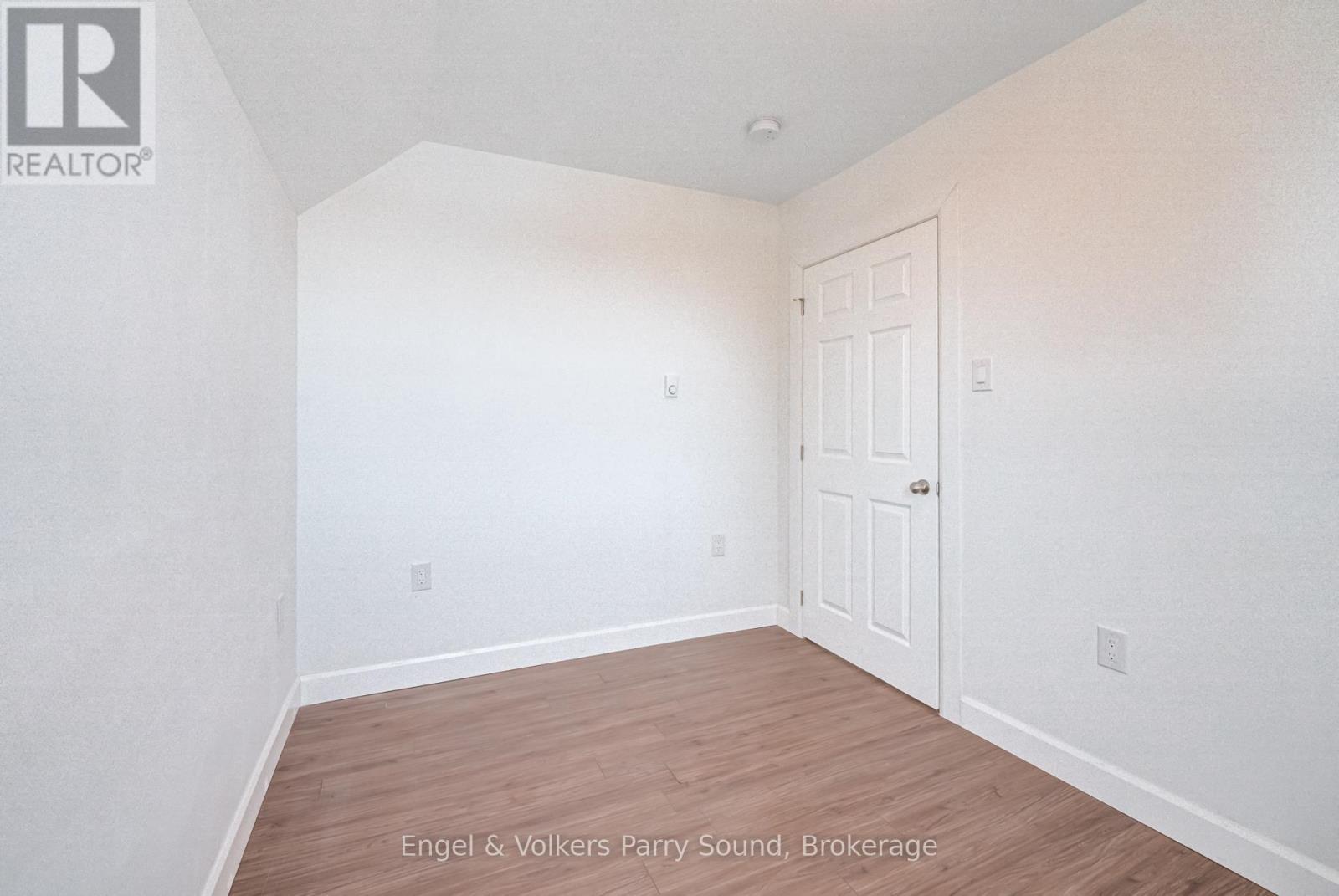 1 Holland Avenue, Parry Sound Remote Area (Wallbridge), ON - Indoor Photo Showing Other Room