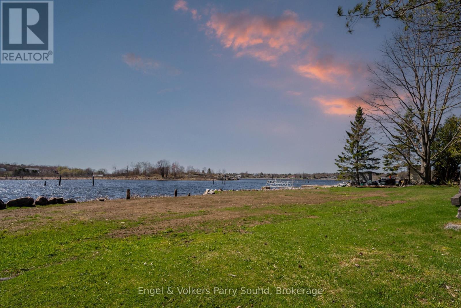 1 Holland Avenue, Parry Sound Remote Area (Wallbridge), ON - Outdoor With Body Of Water With View