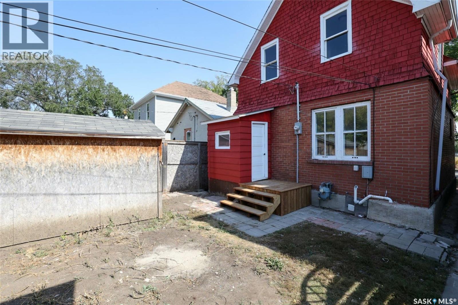 2050 Toronto Street, Regina, SK - Outdoor With Exterior