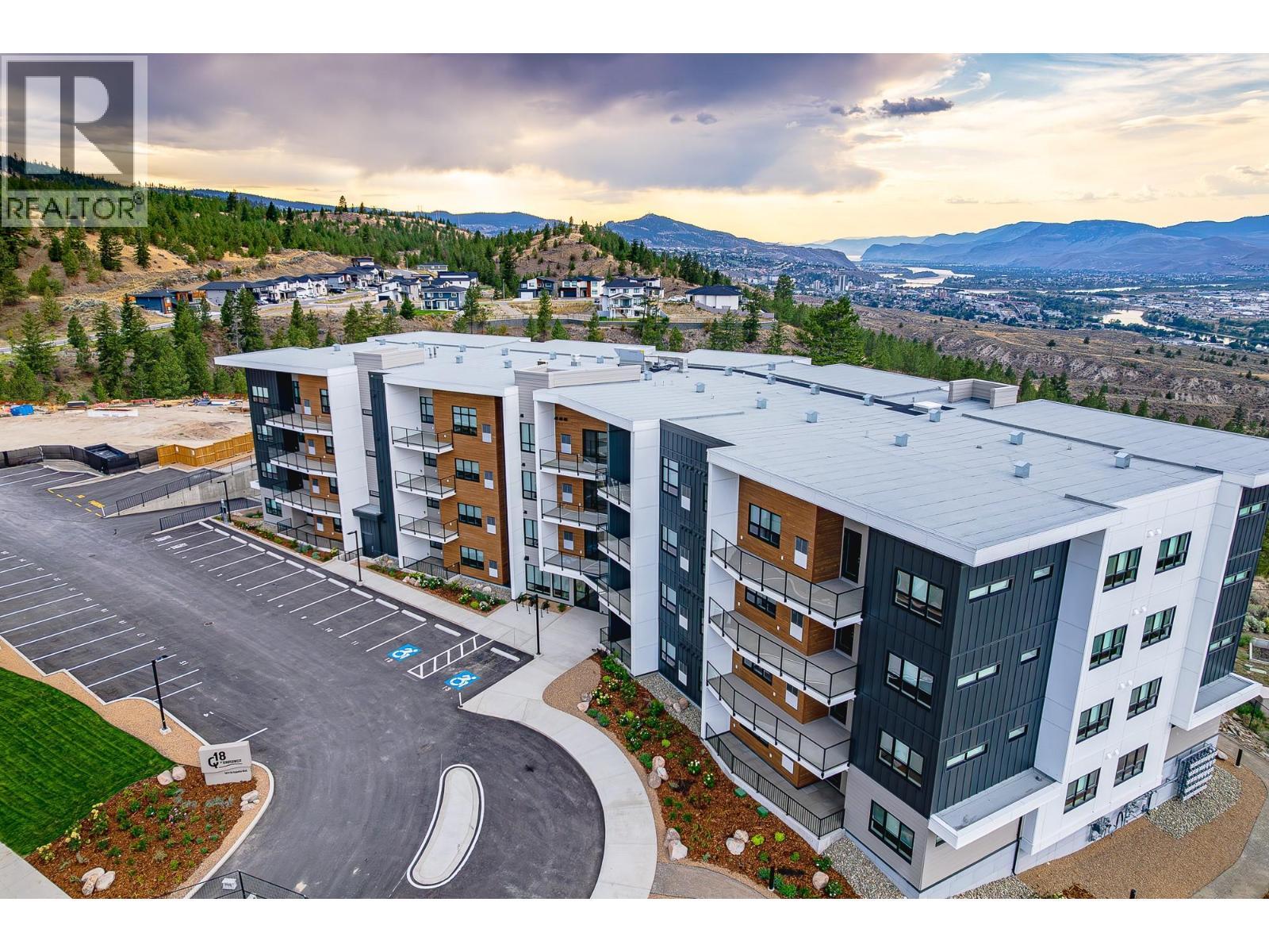 1844 Qu'Appelle Boulevard Unit# 206, Kamloops, BC - Outdoor With View