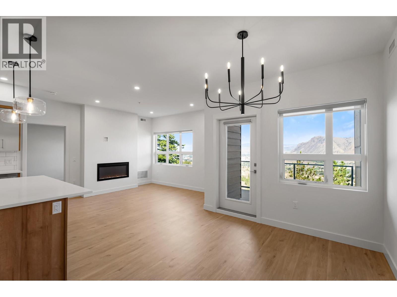 1844 Qu'Appelle Boulevard Unit# 206, Kamloops, BC - Indoor