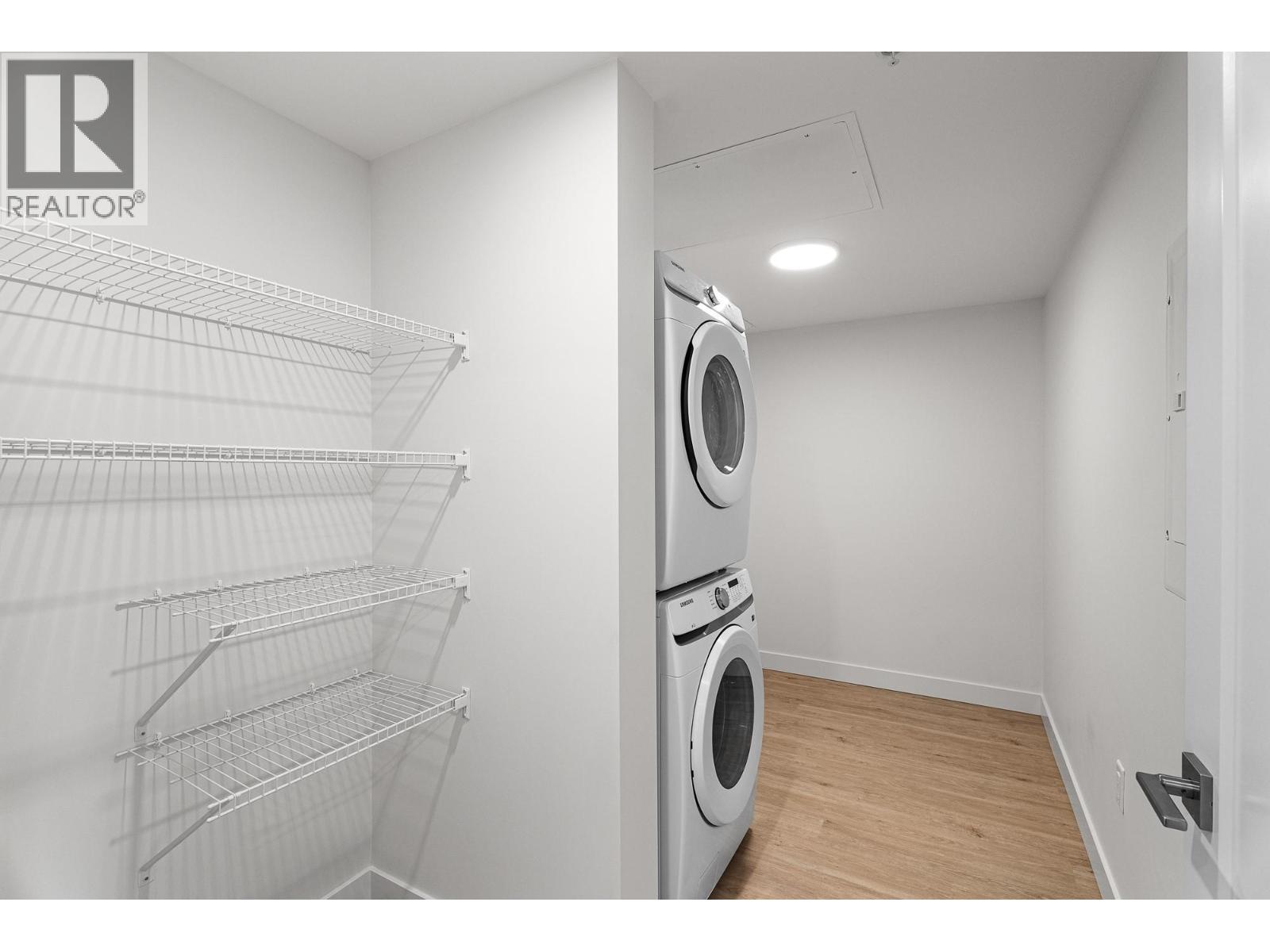 1844 Qu'Appelle Boulevard Unit# 206, Kamloops, BC - Indoor Photo Showing Laundry Room