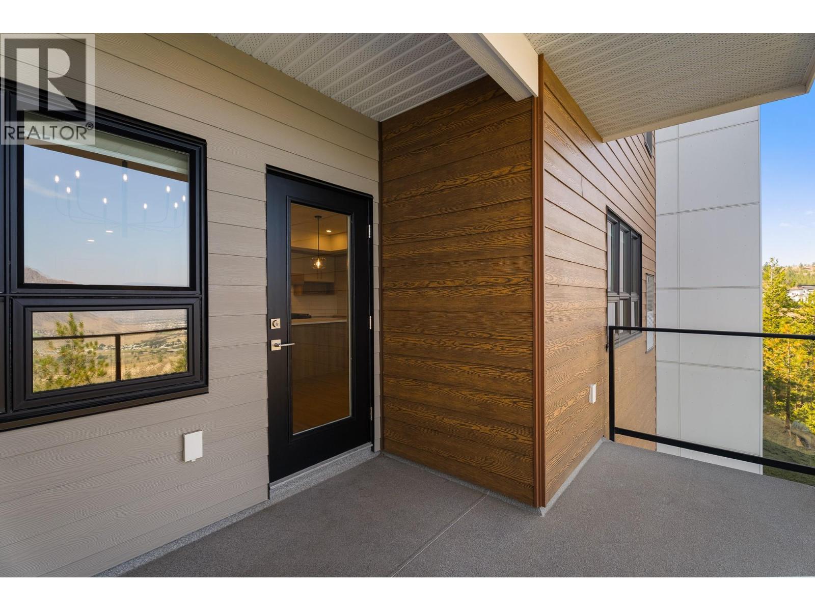 1844 Qu'Appelle Boulevard Unit# 206, Kamloops, BC - Outdoor With Exterior