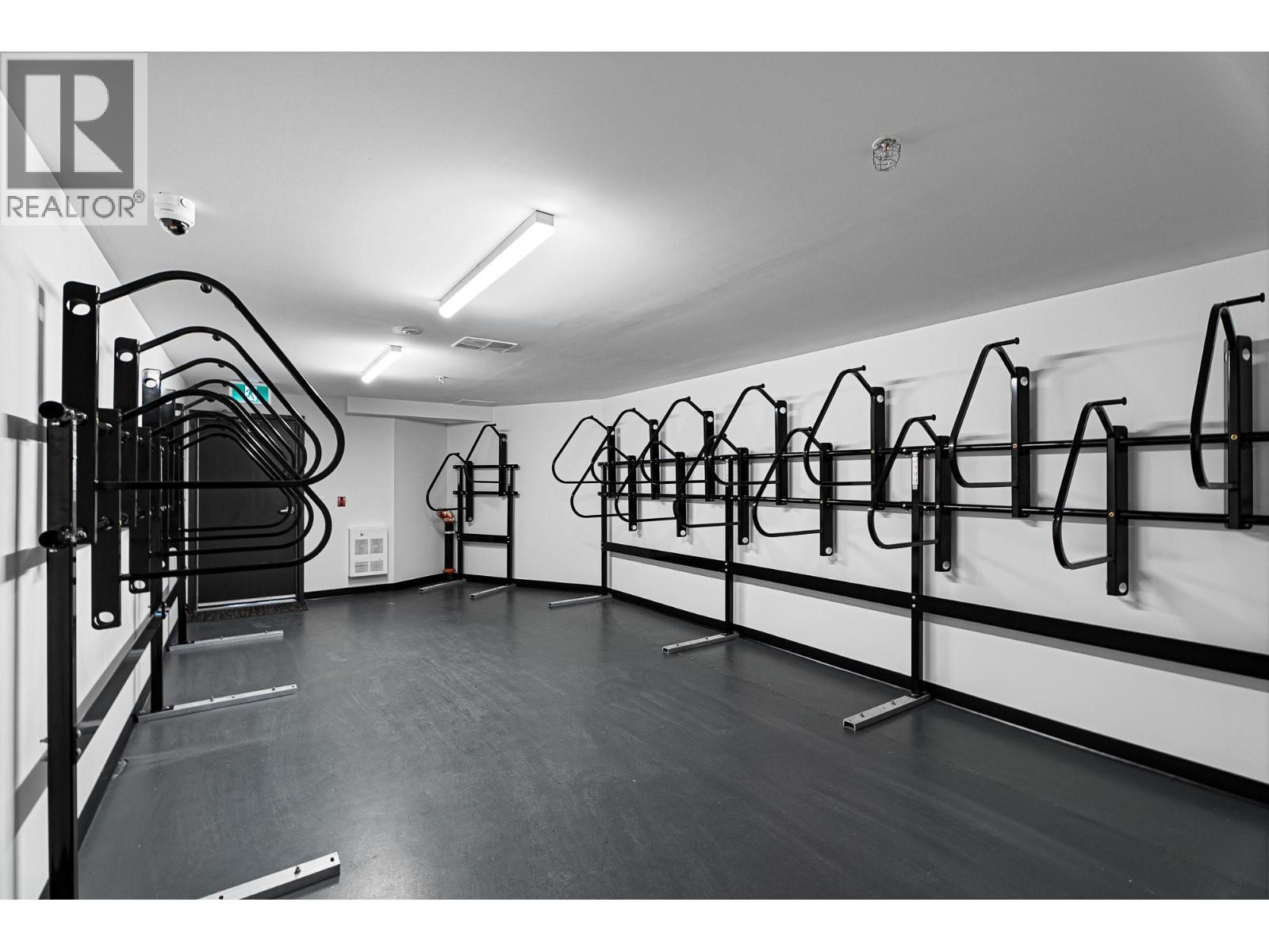 1844 Qu'Appelle Boulevard Unit# 206, Kamloops, BC - Indoor Photo Showing Other Room