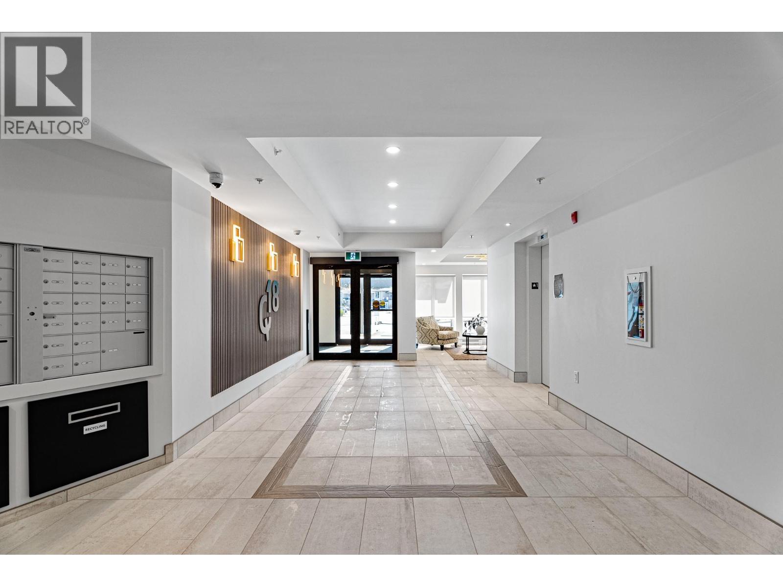 1844 Qu'Appelle Boulevard Unit# 206, Kamloops, BC - Indoor Photo Showing Other Room