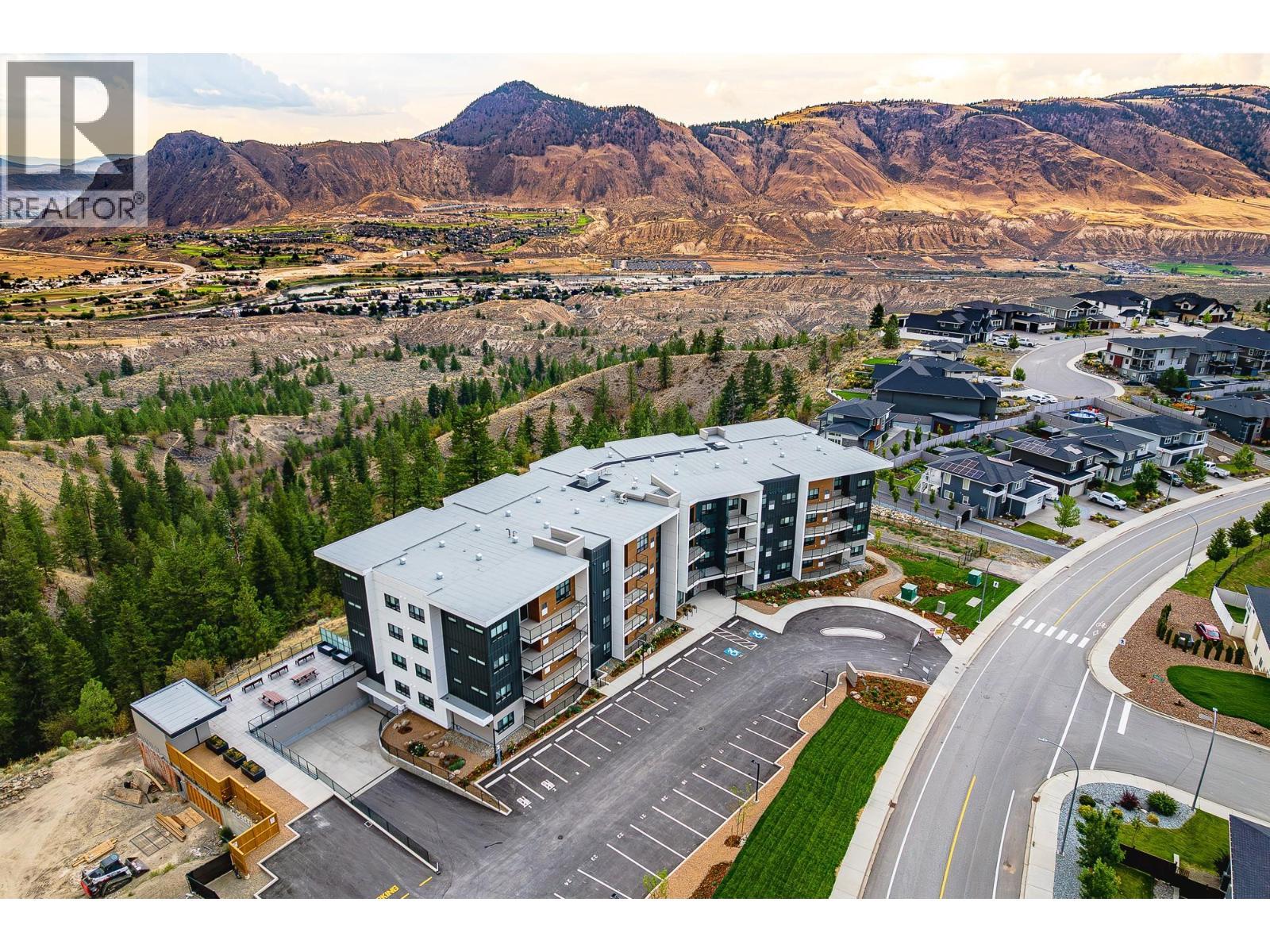 1844 Qu'Appelle Boulevard Unit# 206, Kamloops, BC - Outdoor With View