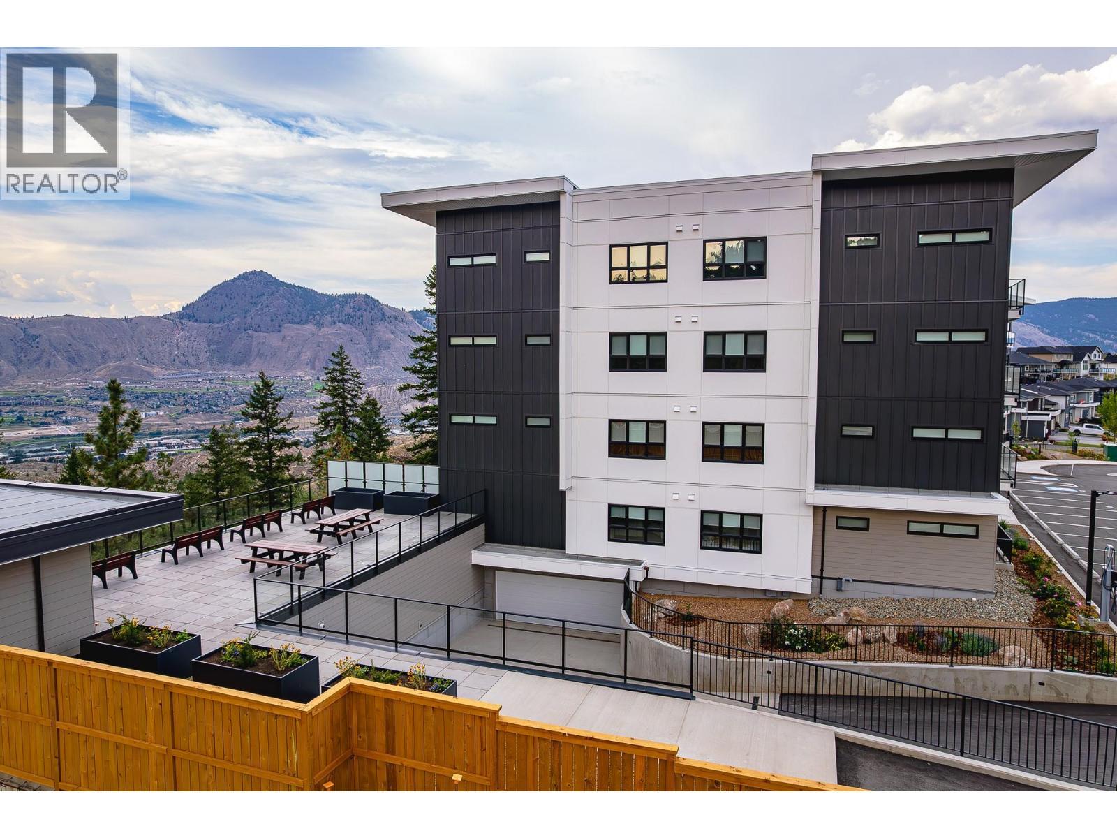 1844 Qu'Appelle Boulevard Unit# 206, Kamloops, BC - Outdoor