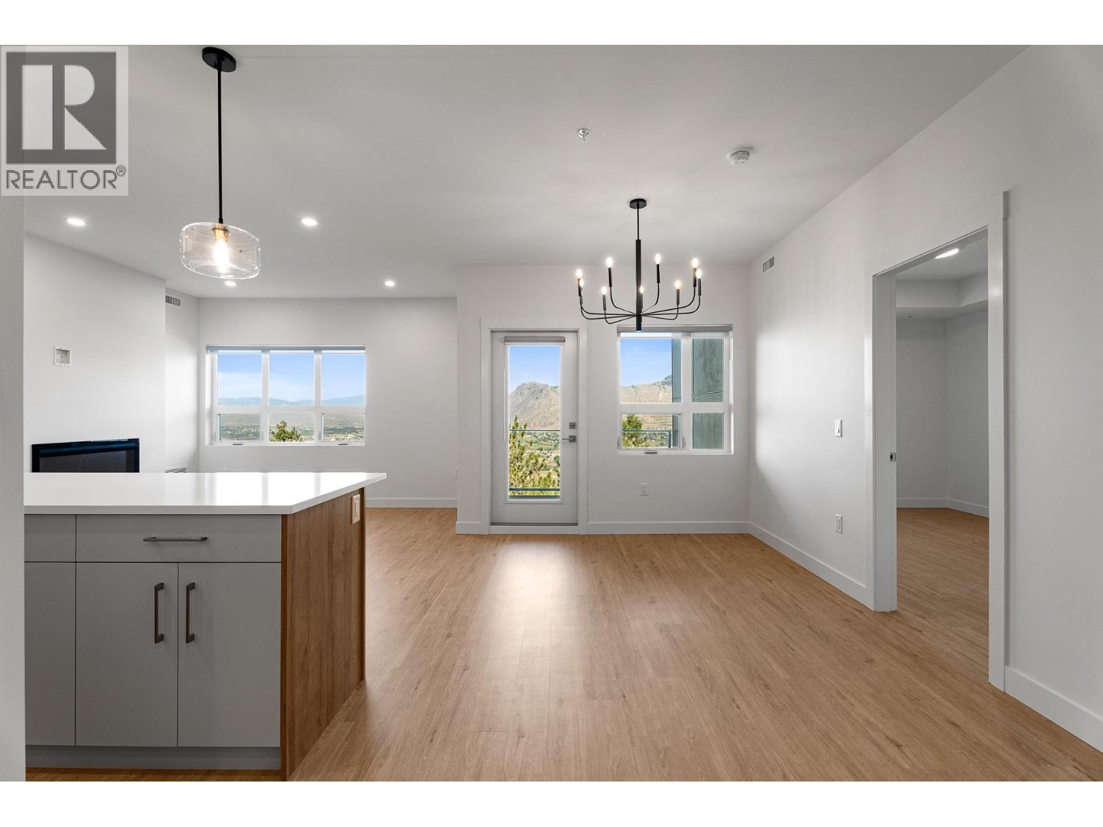 1844 Qu'Appelle Boulevard Unit# 206, Kamloops, BC - Indoor