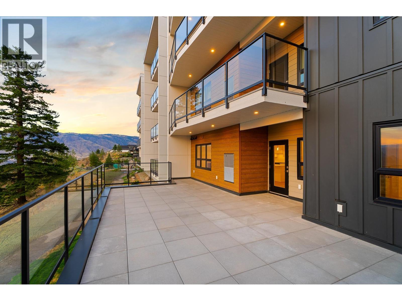 1844 Qu'Appelle Boulevard Unit# 103, Kamloops, BC - Outdoor With Exterior