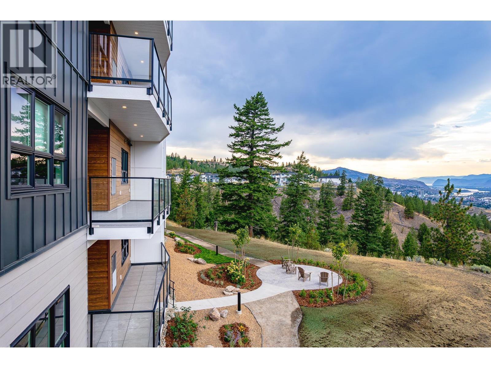 1844 Qu'Appelle Boulevard Unit# 103, Kamloops, BC - Outdoor