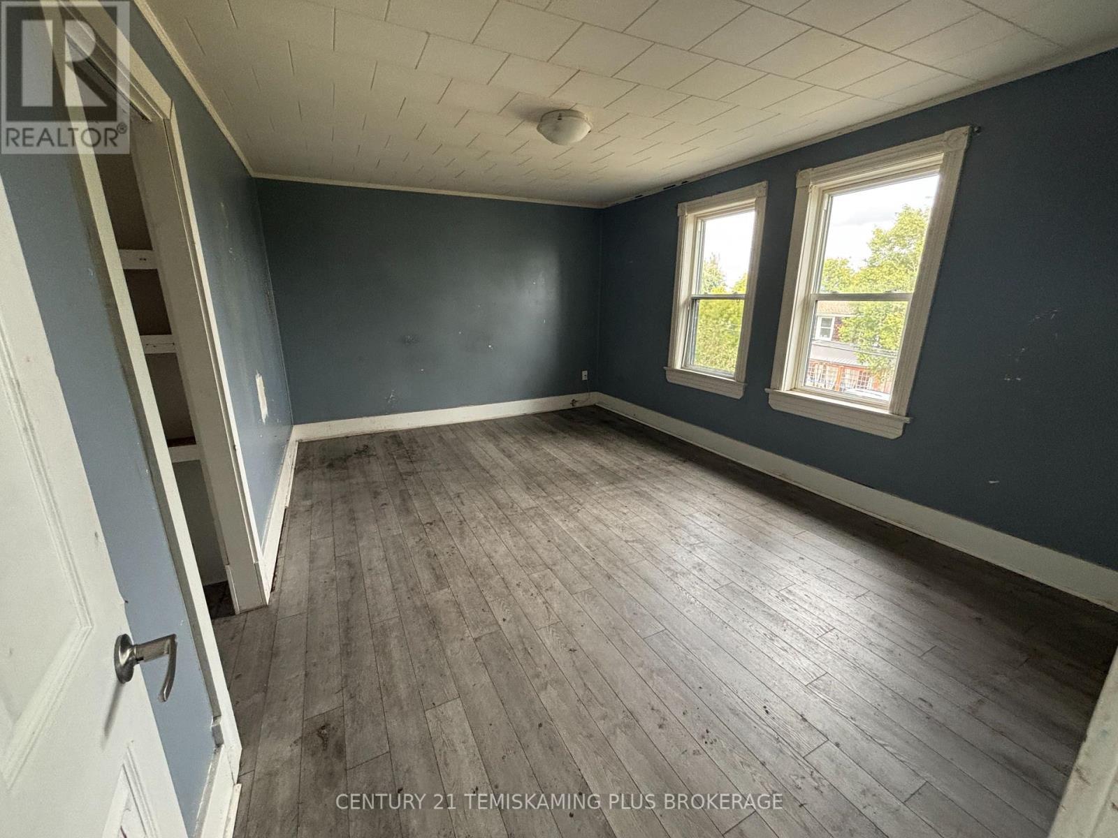 70 Nickle Street, Cobalt, ON - Indoor Photo Showing Other Room