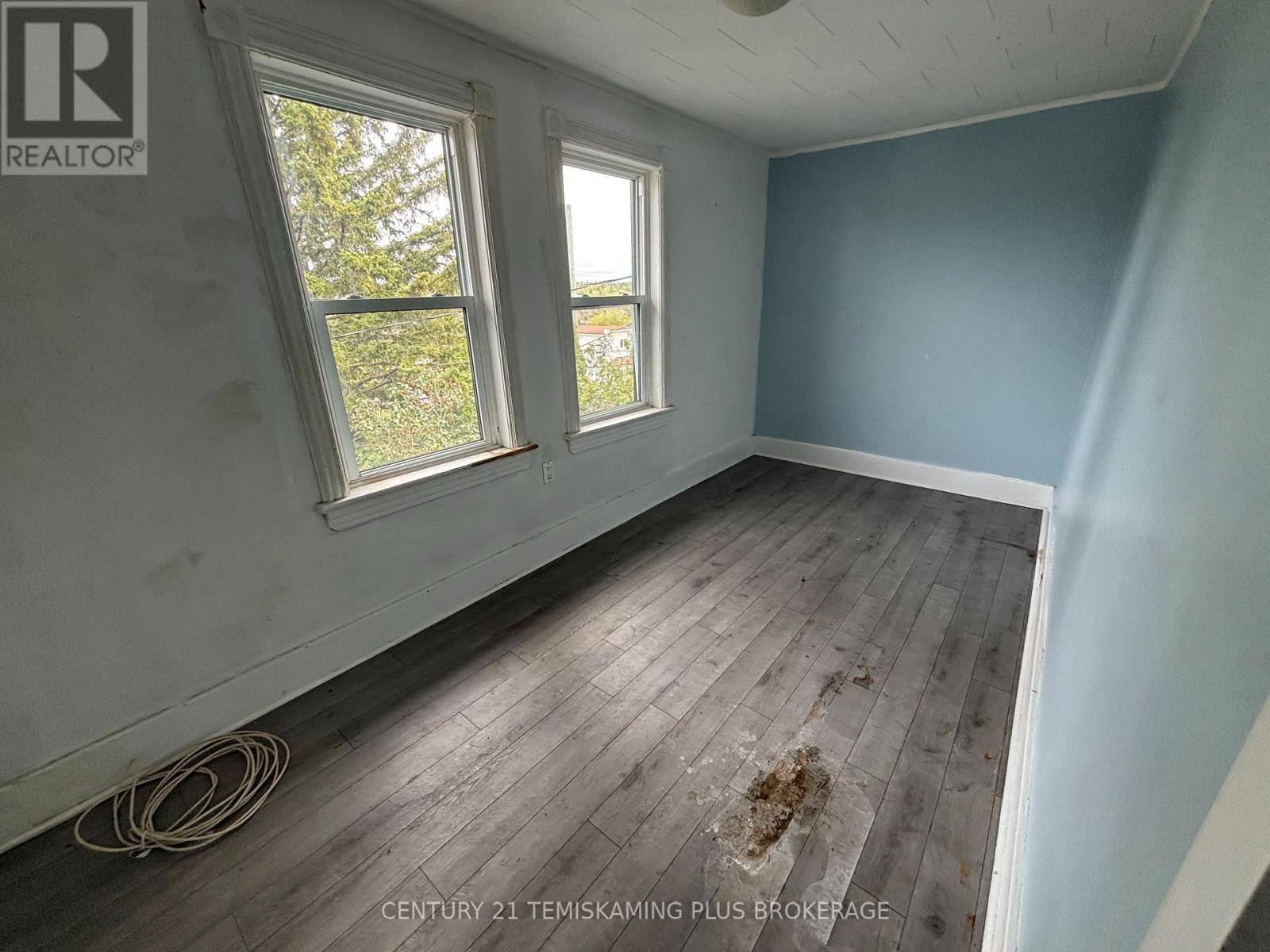 70 Nickle Street, Cobalt, ON - Indoor Photo Showing Other Room