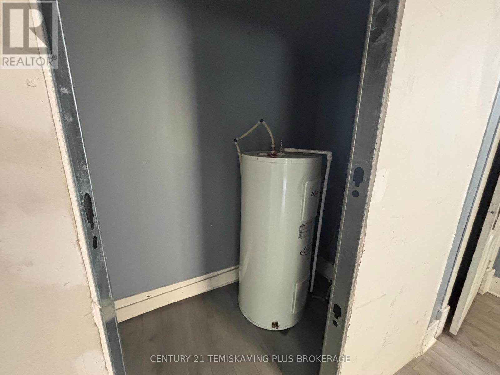 70 Nickle Street, Cobalt, ON - Indoor