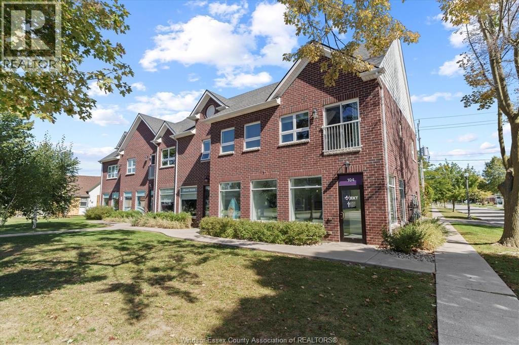 111 Sandwich Street South Unit# 201, Amherstburg, ON - Outdoor With Facade