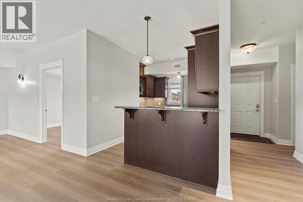 111 Sandwich Street South Unit# 201, Amherstburg, ON - Indoor Photo Showing Kitchen