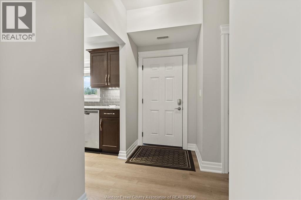 111 Sandwich Street South Unit# 201, Amherstburg, ON - Indoor Photo Showing Other Room