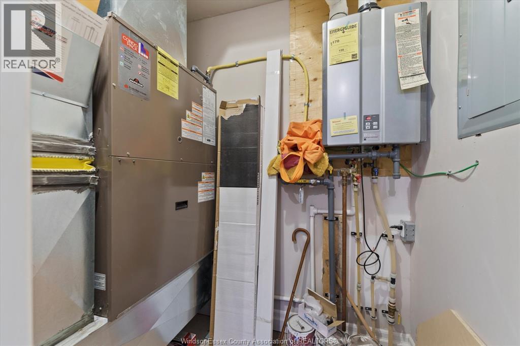 111 Sandwich Street South Unit# 201, Amherstburg, ON - Indoor Photo Showing Basement