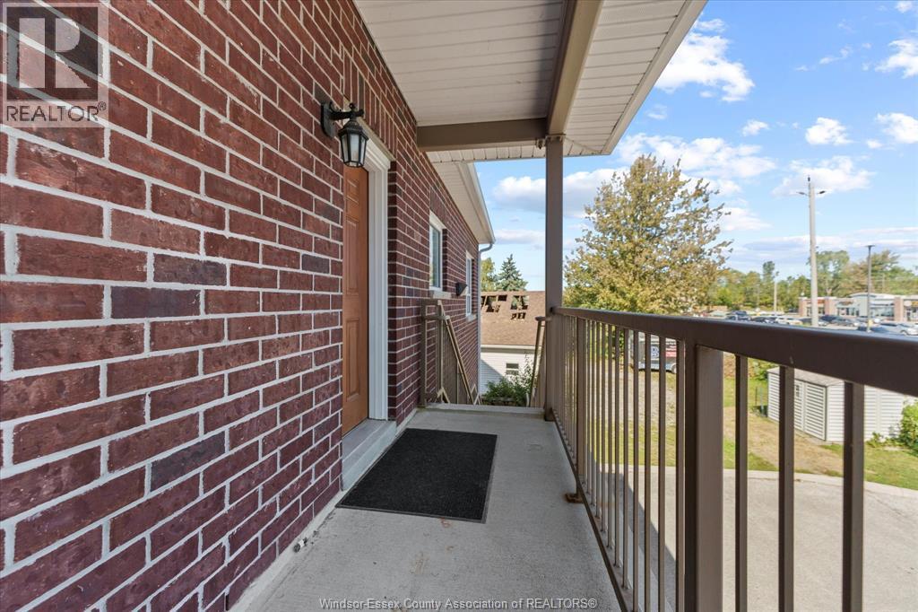 111 Sandwich Street South Unit# 201, Amherstburg, ON - Outdoor With Exterior