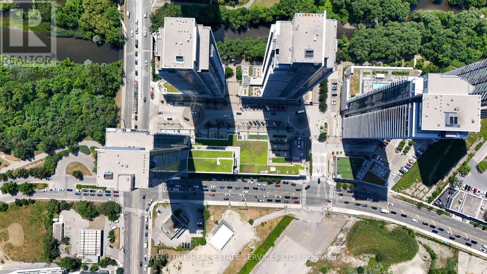 Lph07 - 2200 Lakeshore Boulevard W, Toronto, ON - Outdoor With View