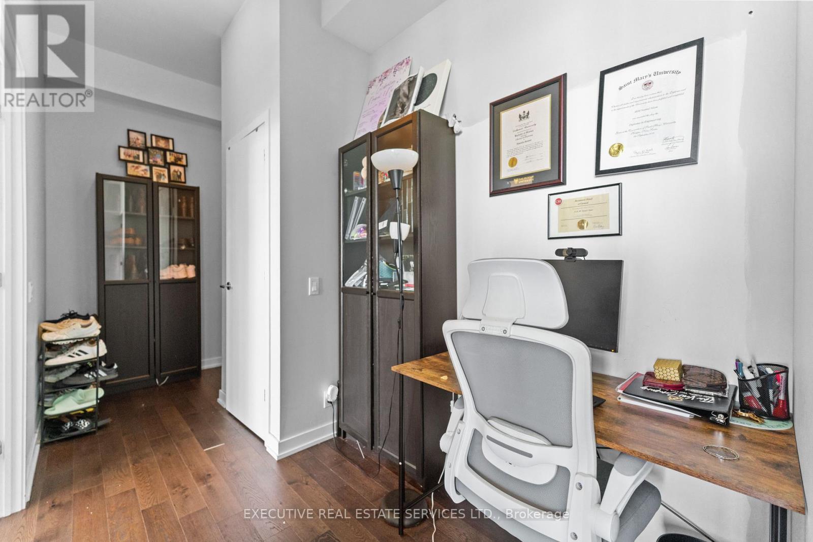 Lph07 - 2200 Lakeshore Boulevard W, Toronto, ON - Indoor