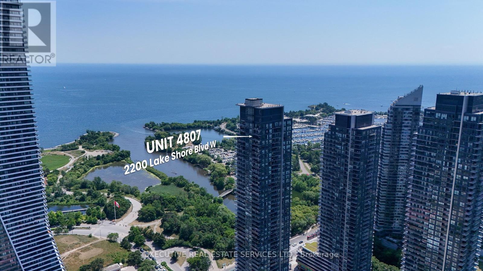 Lph07 - 2200 Lakeshore Boulevard W, Toronto, ON - Outdoor With View