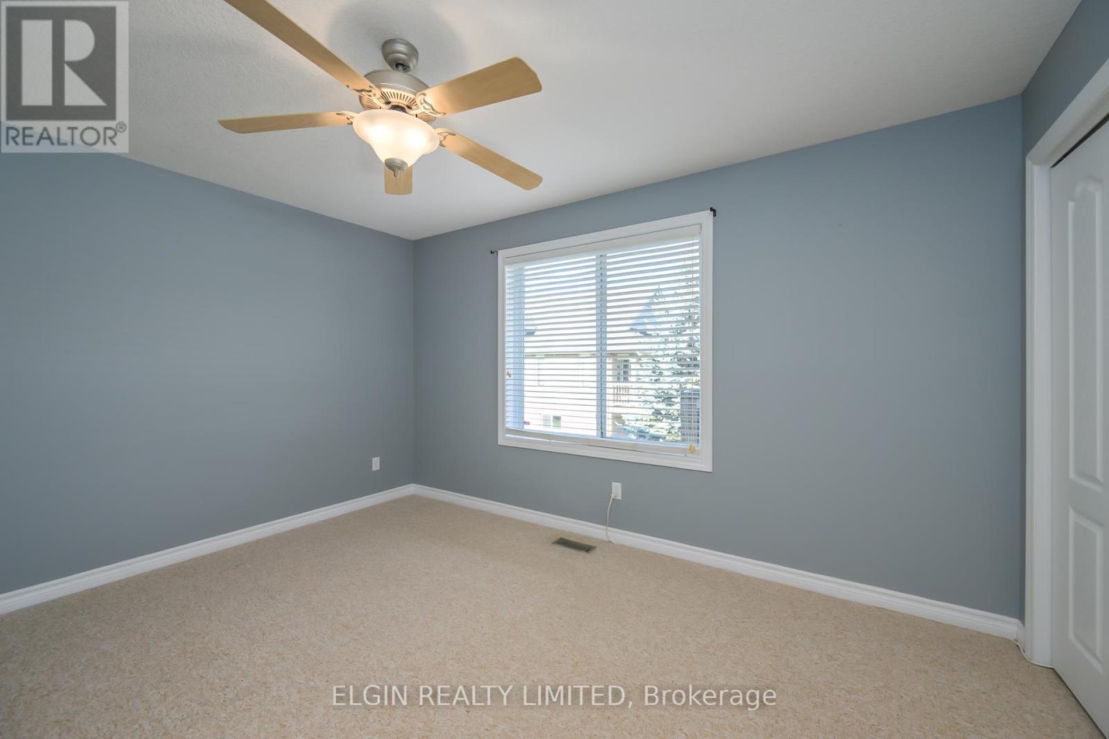 12 Peach Tree Boulevard, St. Thomas, ON - Indoor Photo Showing Other Room