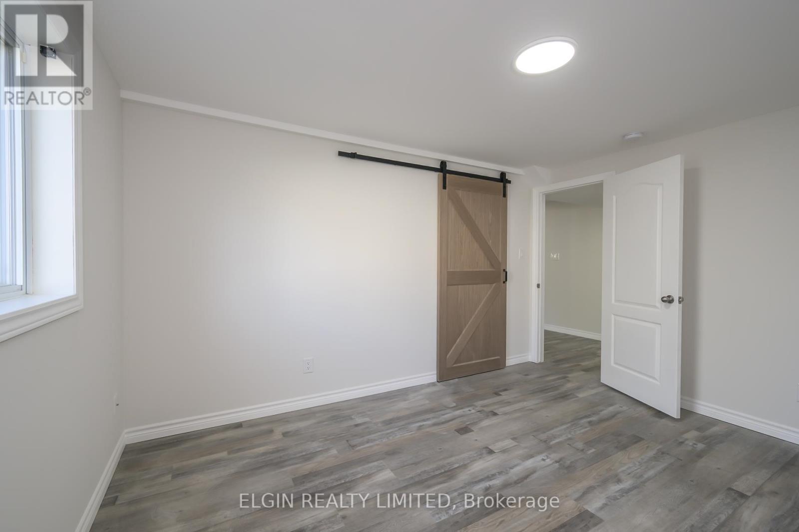 12 Peach Tree Boulevard, St. Thomas, ON - Indoor Photo Showing Other Room