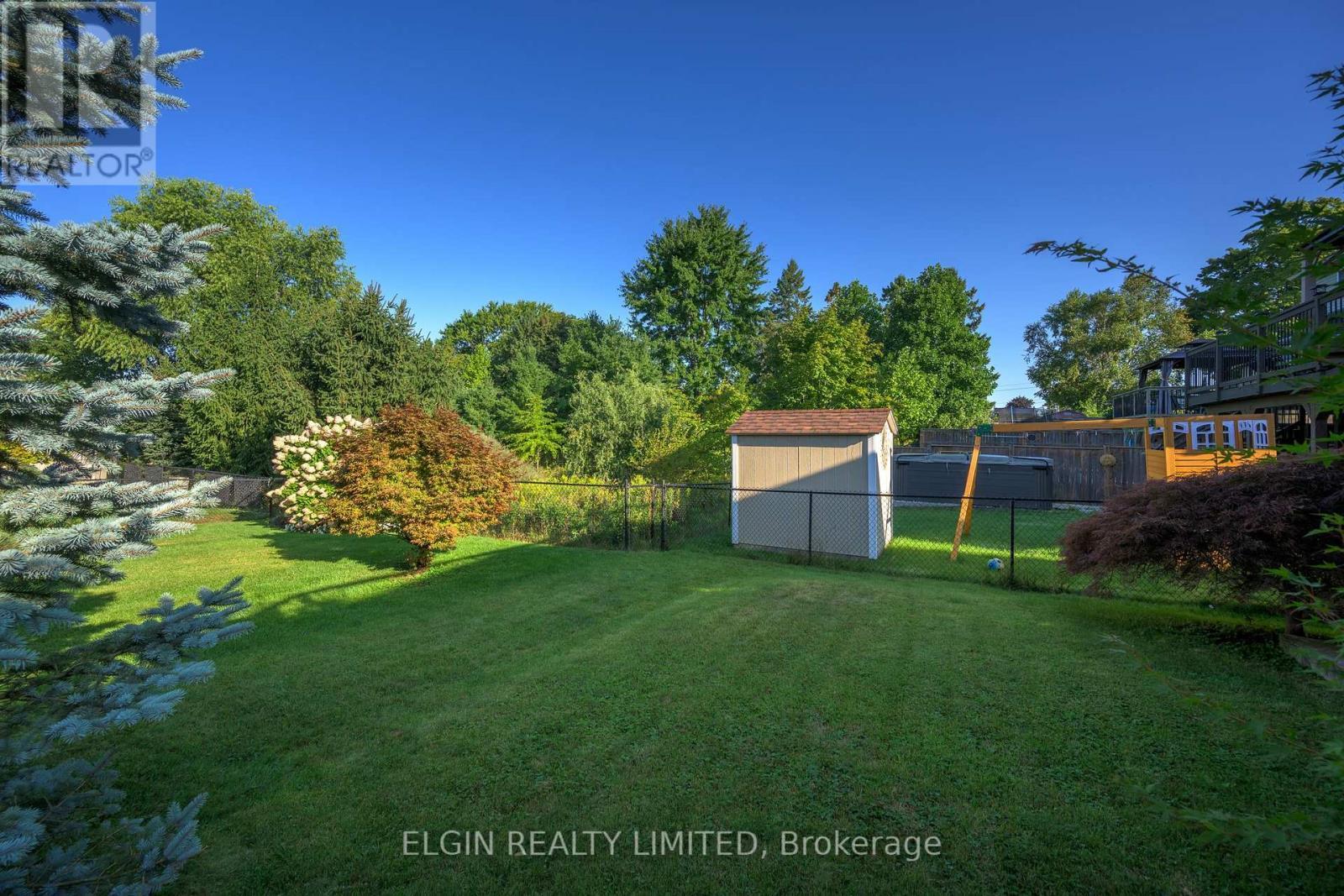 12 Peach Tree Boulevard, St. Thomas, ON - Outdoor