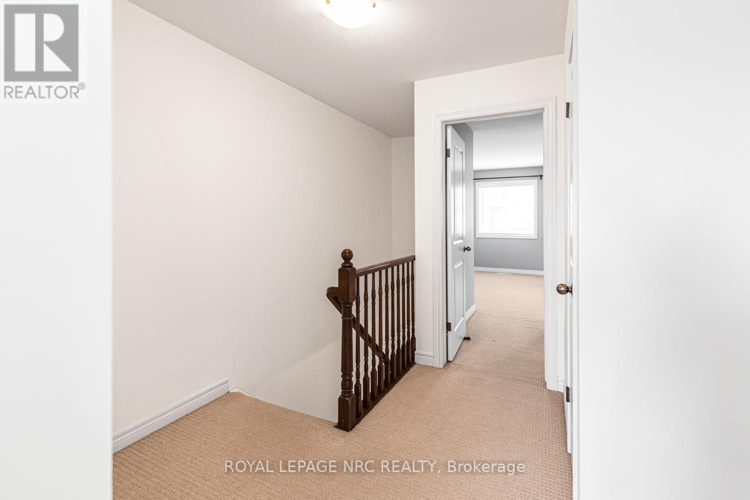 Upper Hallway - 22 - 45 Seabreeze Crescent, Hamilton, ON - Indoor Photo Showing Other Room