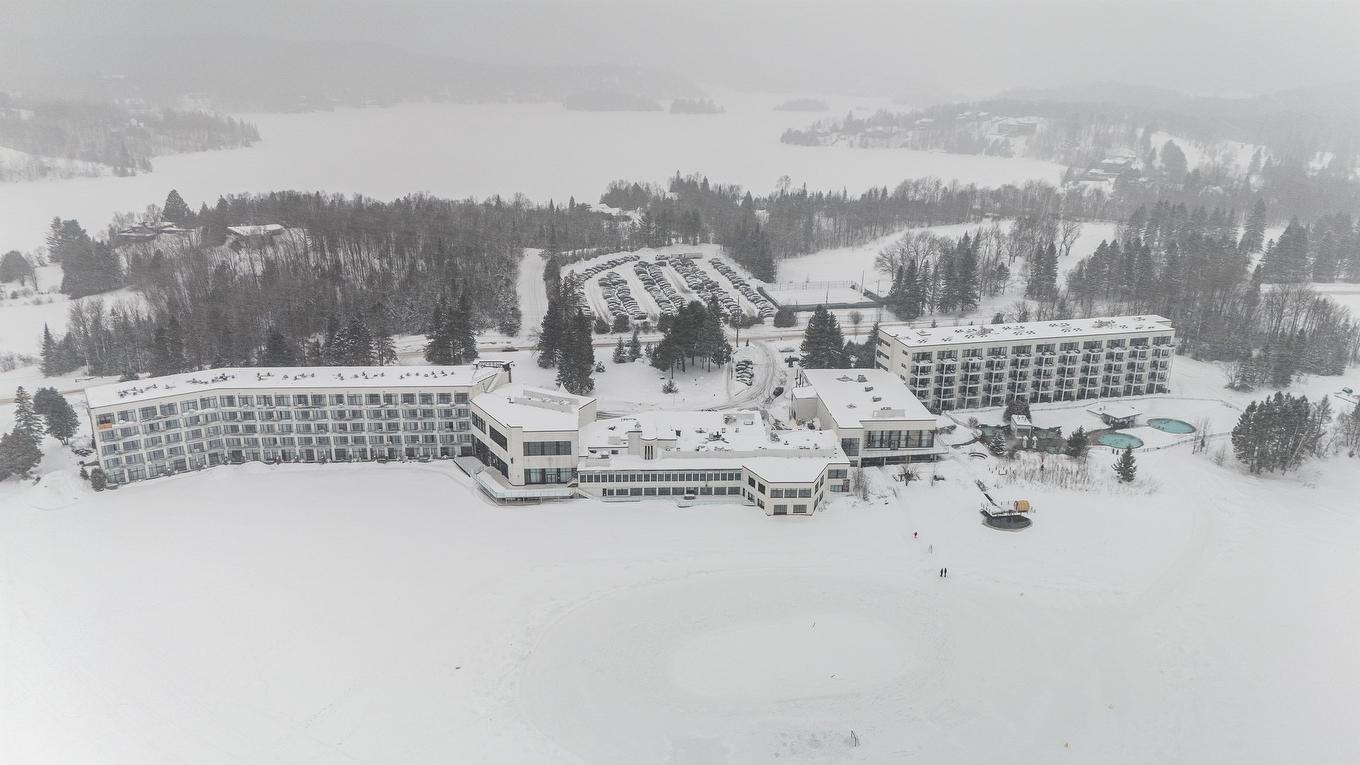 Photo aérienne - 110-43 Ch. Fridolin-Simard, Estérel, QC - Outdoor With View