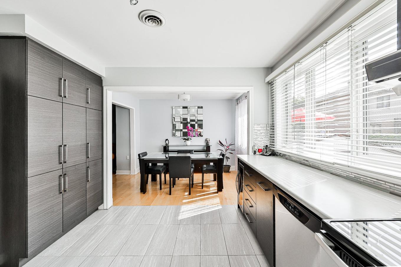 Dining room - 1008 Rue Violette, Laval (Sainte-Dorothée), QC - Indoor