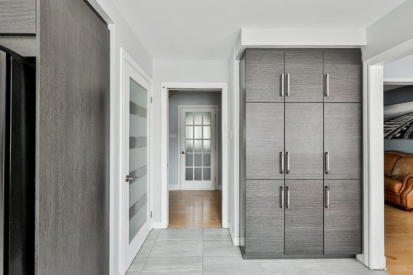 Overall view - 1008 Rue Violette, Laval (Sainte-Dorothée), QC - Indoor Photo Showing Other Room