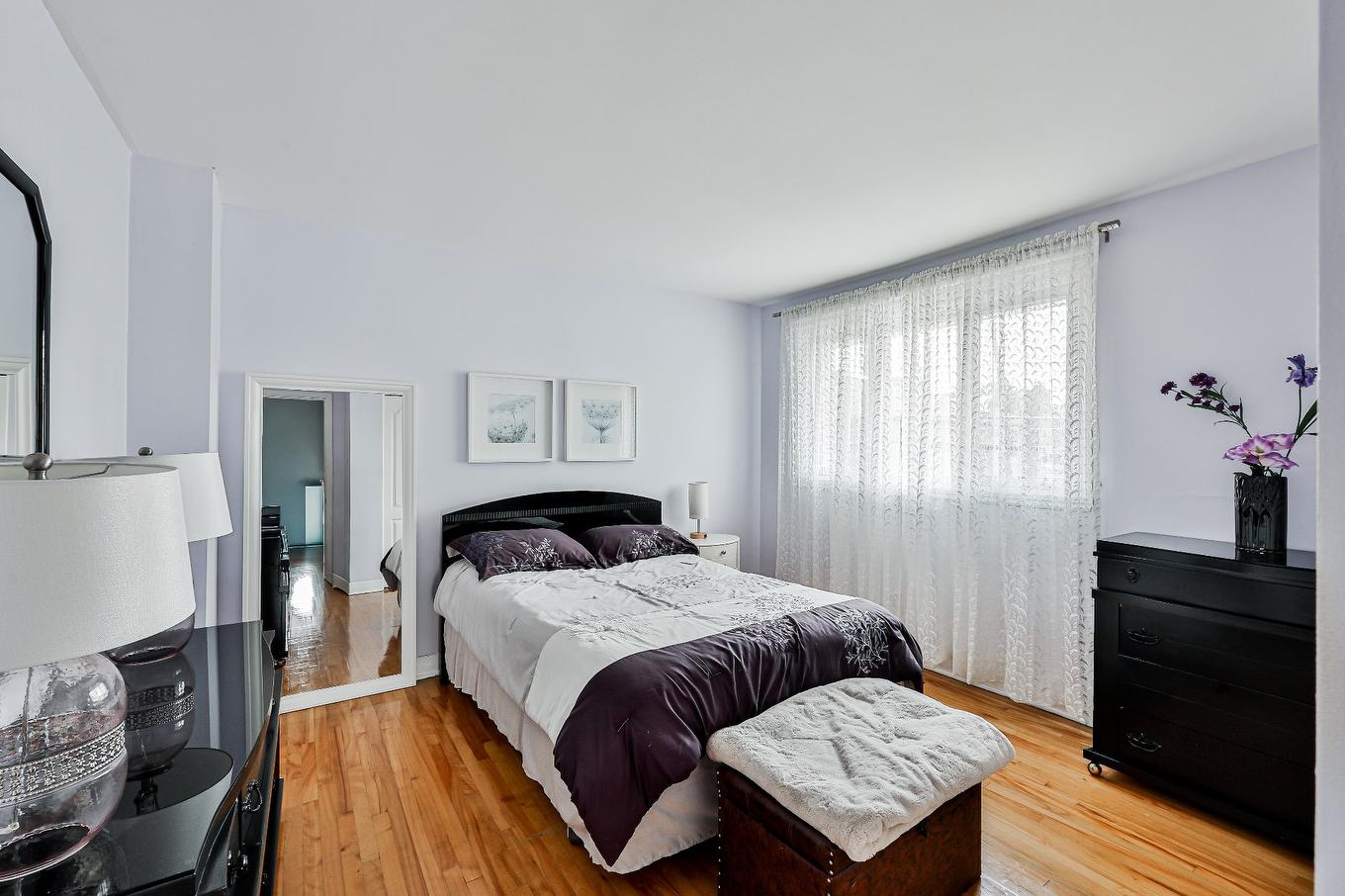 Bedroom - 1008 Rue Violette, Laval (Sainte-Dorothée), QC - Indoor Photo Showing Bedroom
