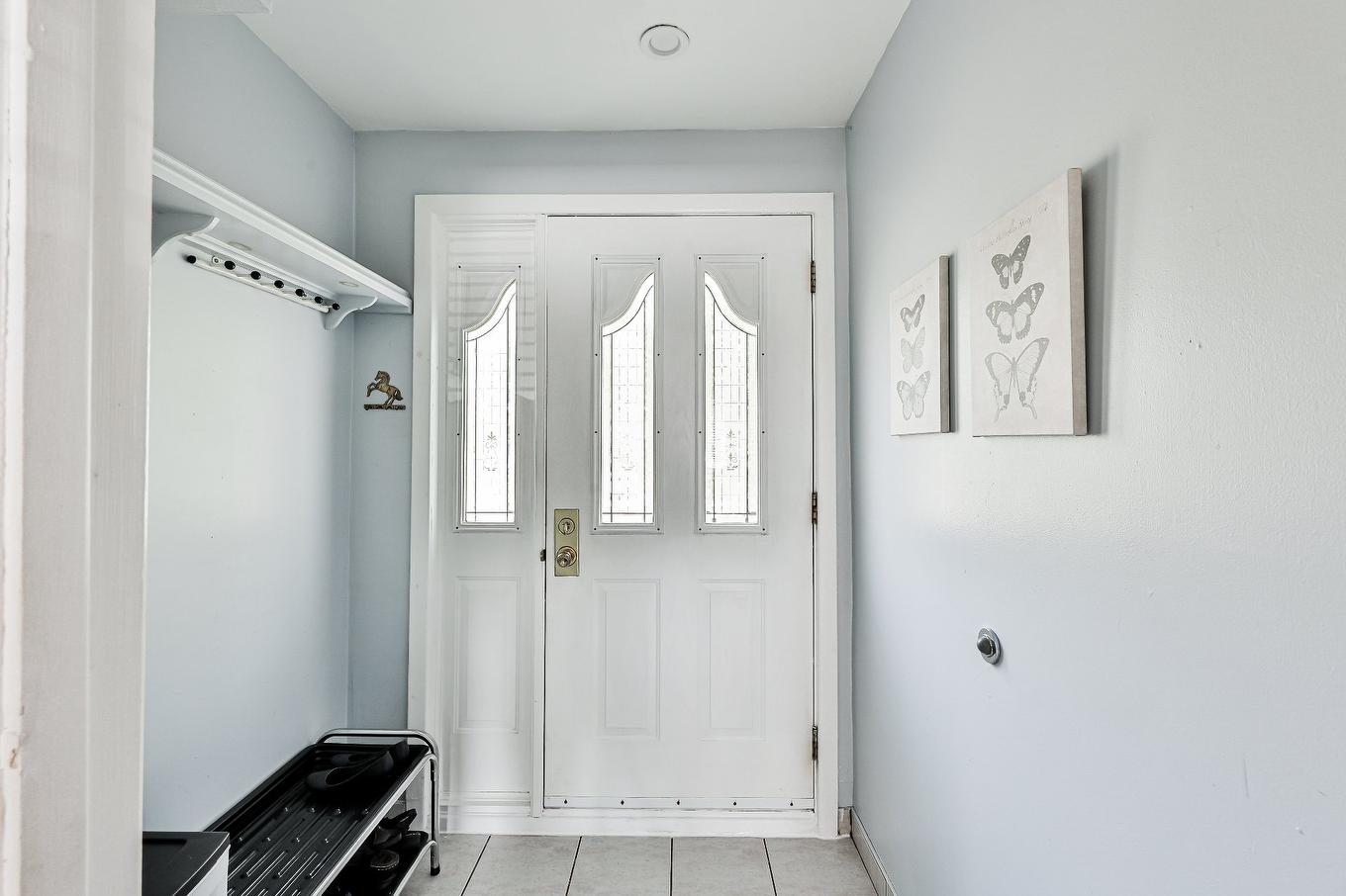 Hall - 1008 Rue Violette, Laval (Sainte-Dorothée), QC - Indoor Photo Showing Other Room