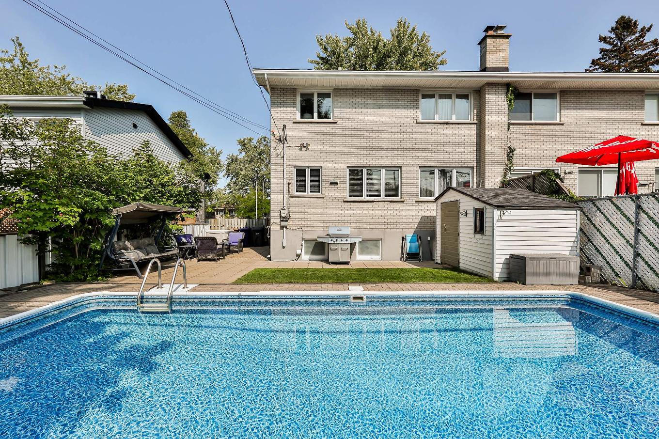 Pool - 1008 Rue Violette, Laval (Sainte-Dorothée), QC - Outdoor With In Ground Pool