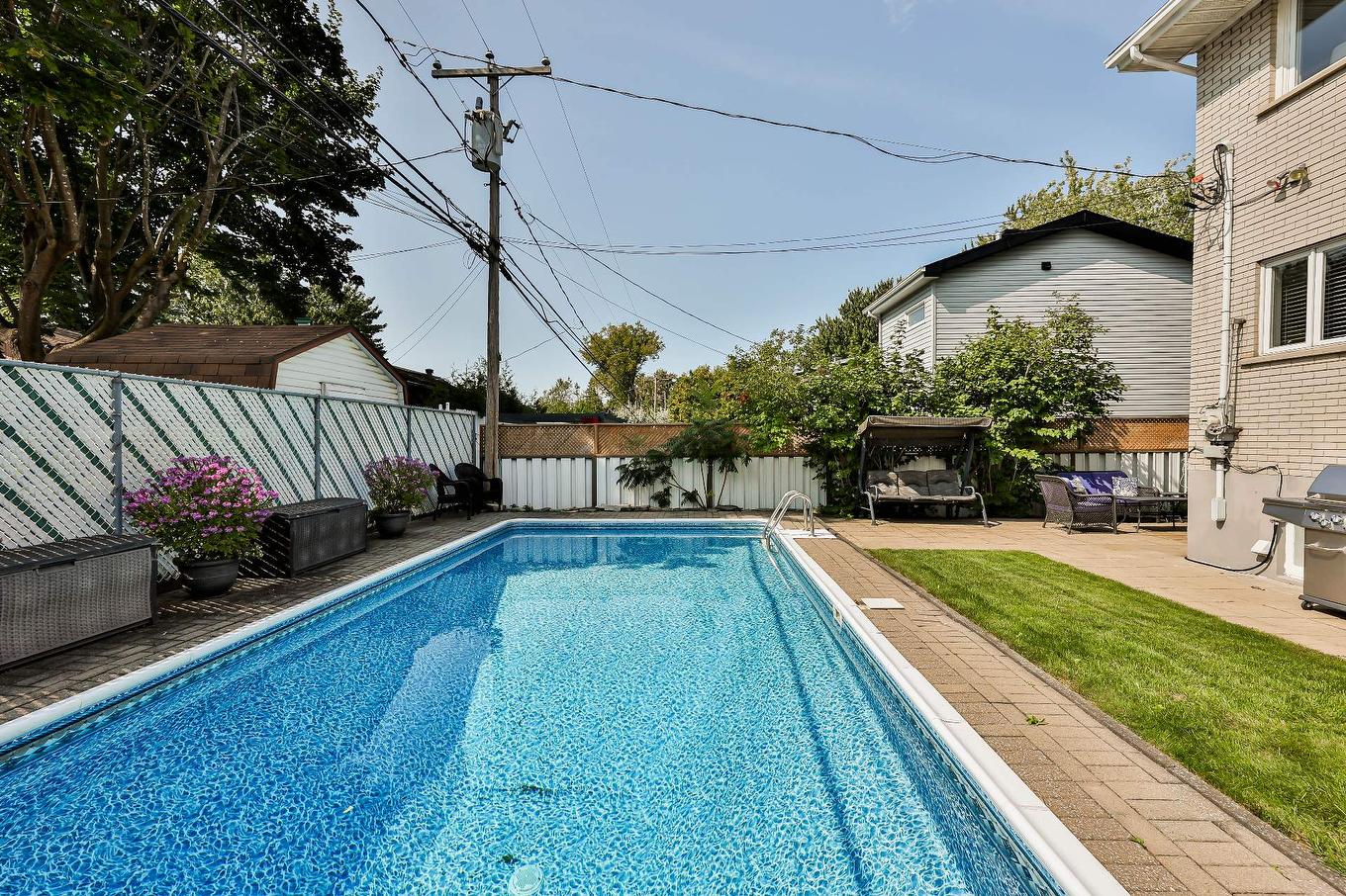 Pool - 1008 Rue Violette, Laval (Sainte-Dorothée), QC - Outdoor With In Ground Pool