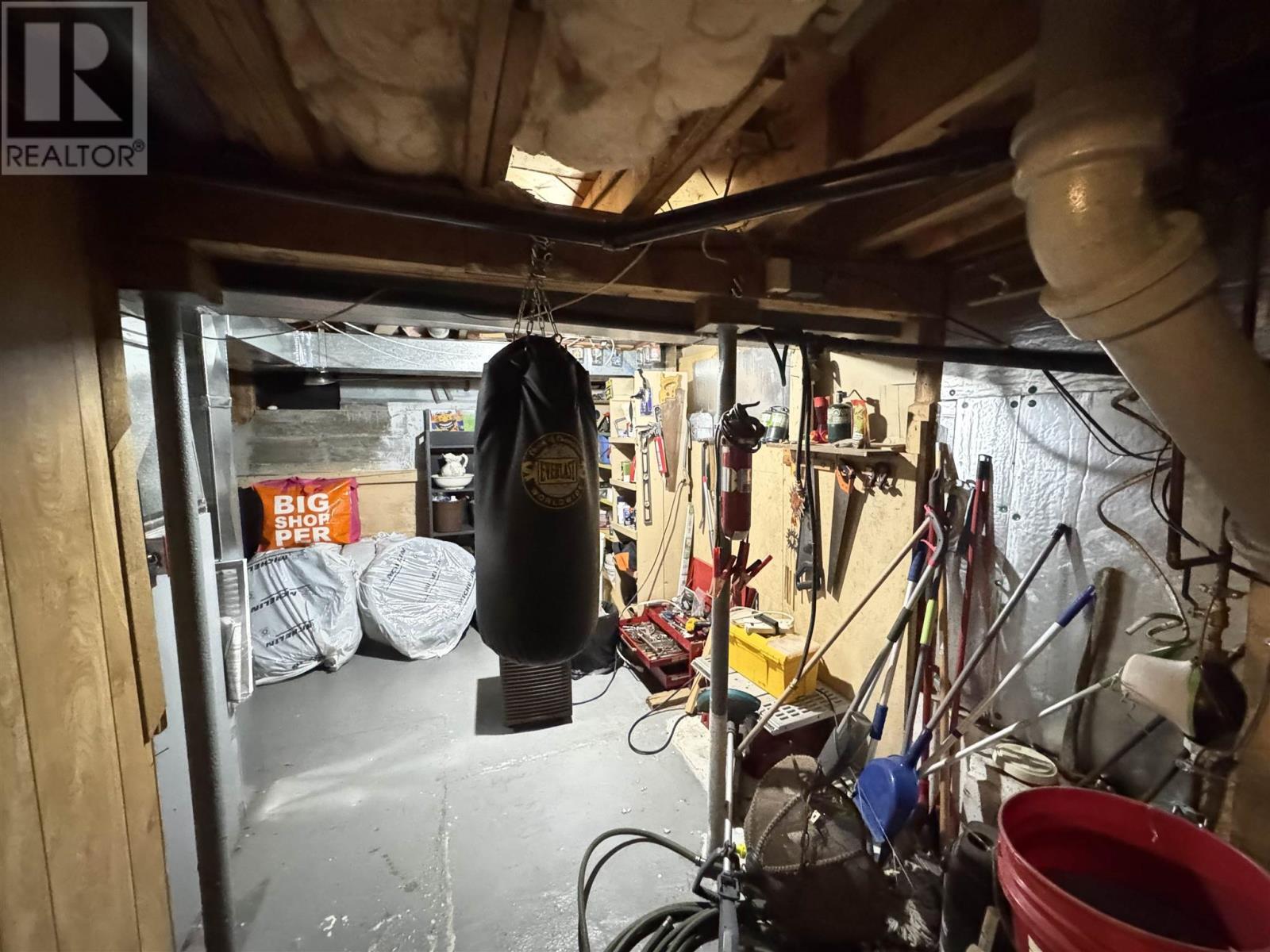 18 Hillcrest Ave, Wawa, ON - Indoor Photo Showing Basement