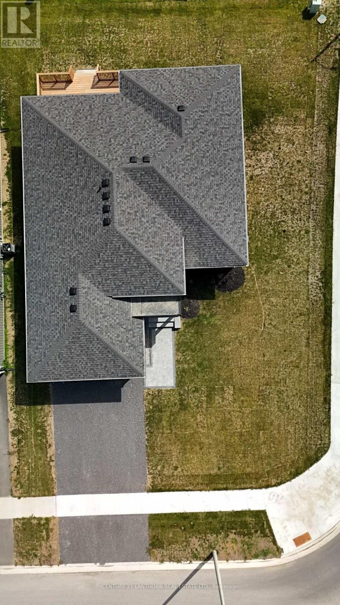 60 Hastings Park Drive, Belleville (Belleville Ward), ON - Outdoor