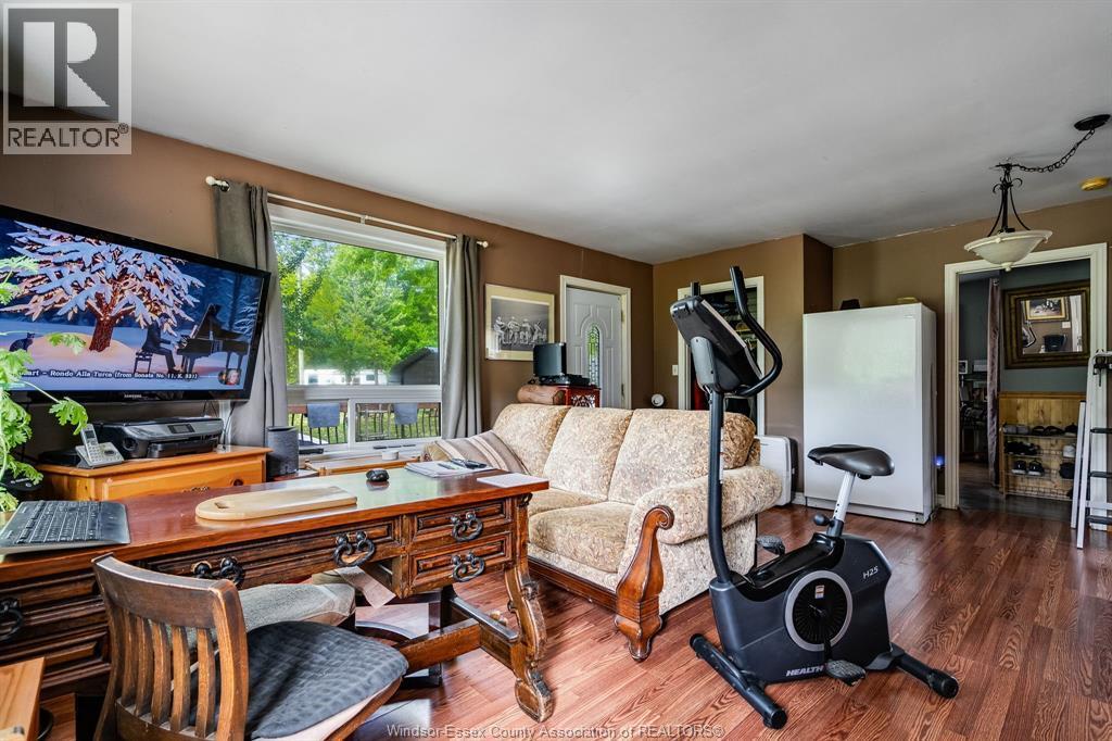 633 Point Pelee Drive, Leamington, ON