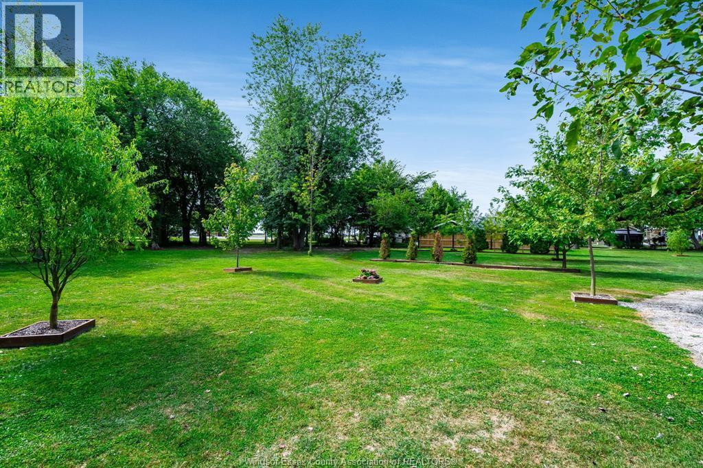 633 Point Pelee Drive, Leamington, ON