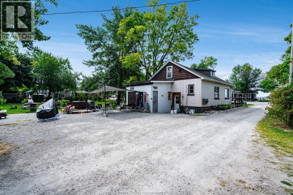 633 Point Pelee Drive, Leamington, ON - Outdoor
