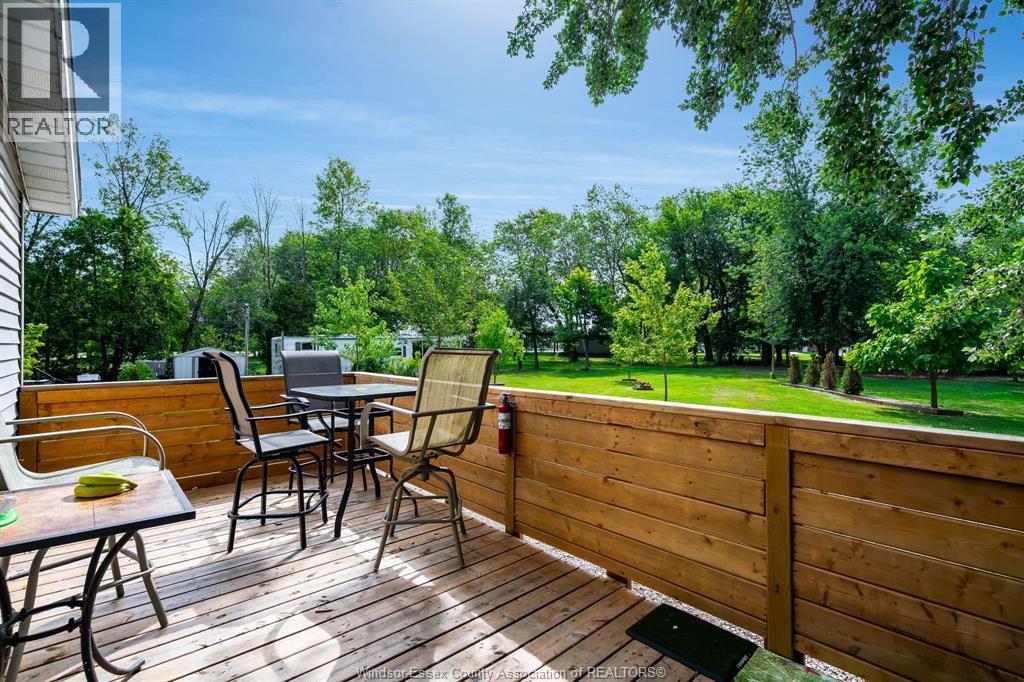 633 Point Pelee Drive, Leamington, ON - Outdoor