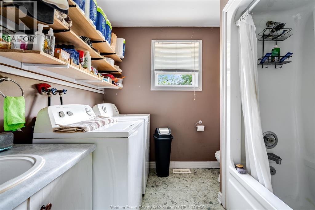 633 Point Pelee Drive, Leamington, ON - Indoor Photo Showing Other Room