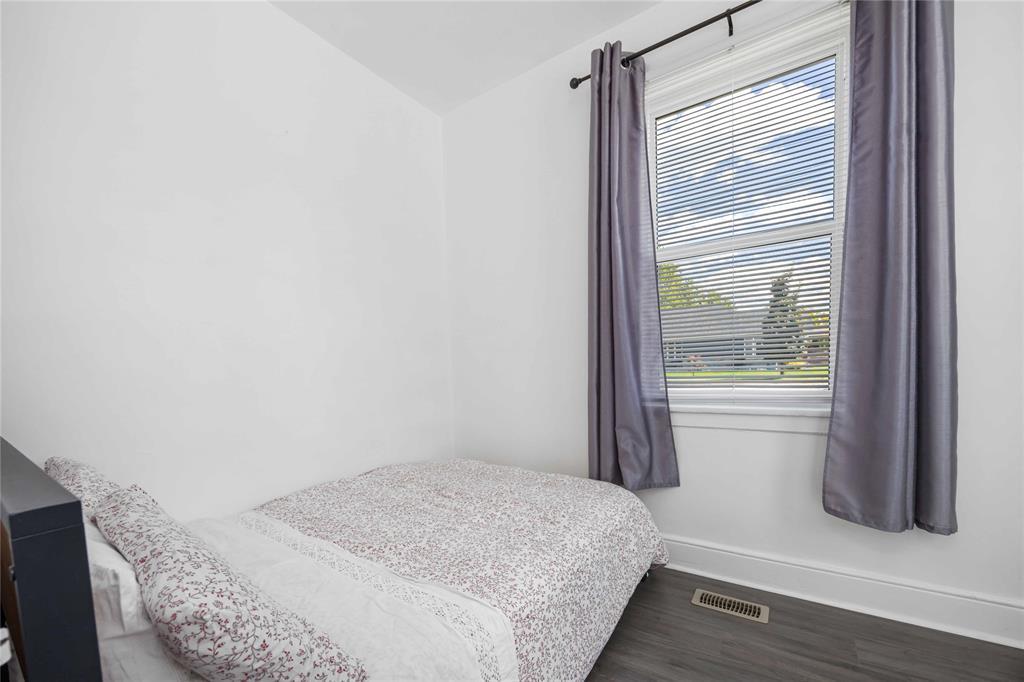 326 Michigan Avenue, Point Edward, ON