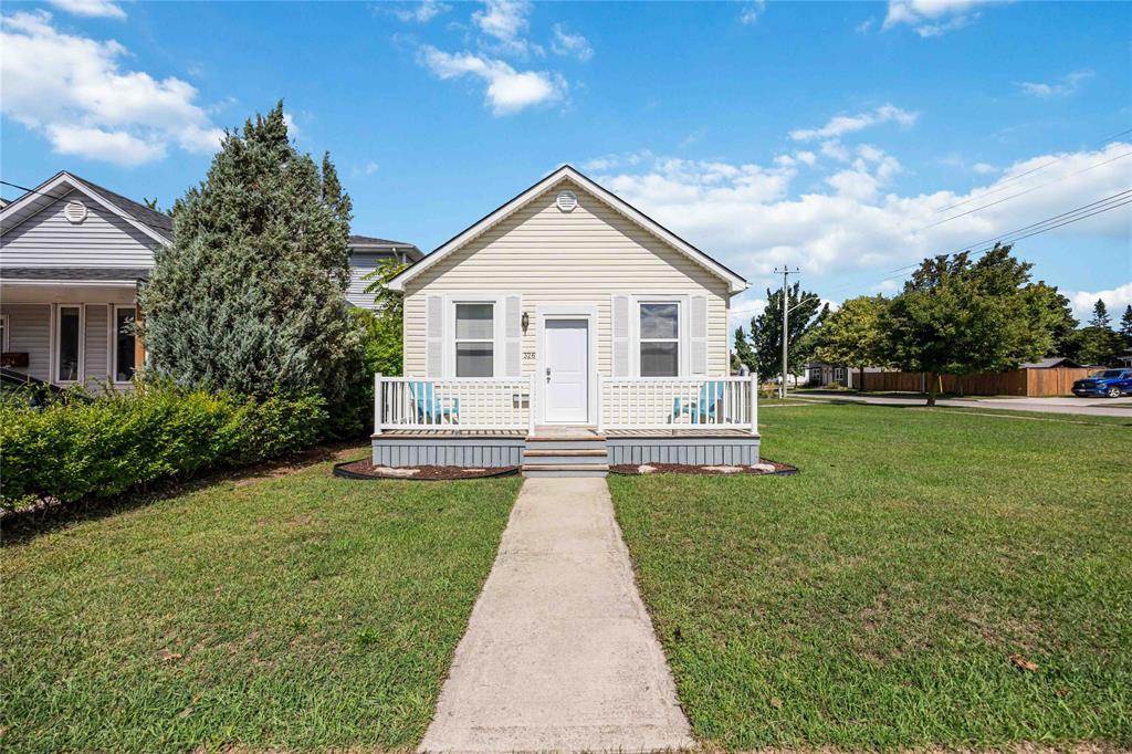 326 Michigan Avenue, Point Edward, ON