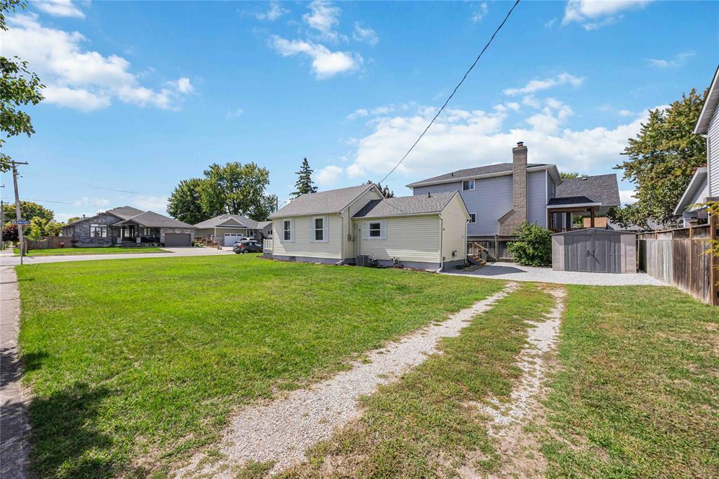 326 Michigan Avenue, Point Edward, ON