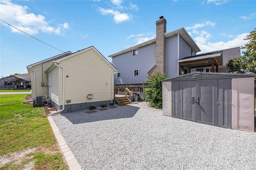 326 Michigan Avenue, Point Edward, ON