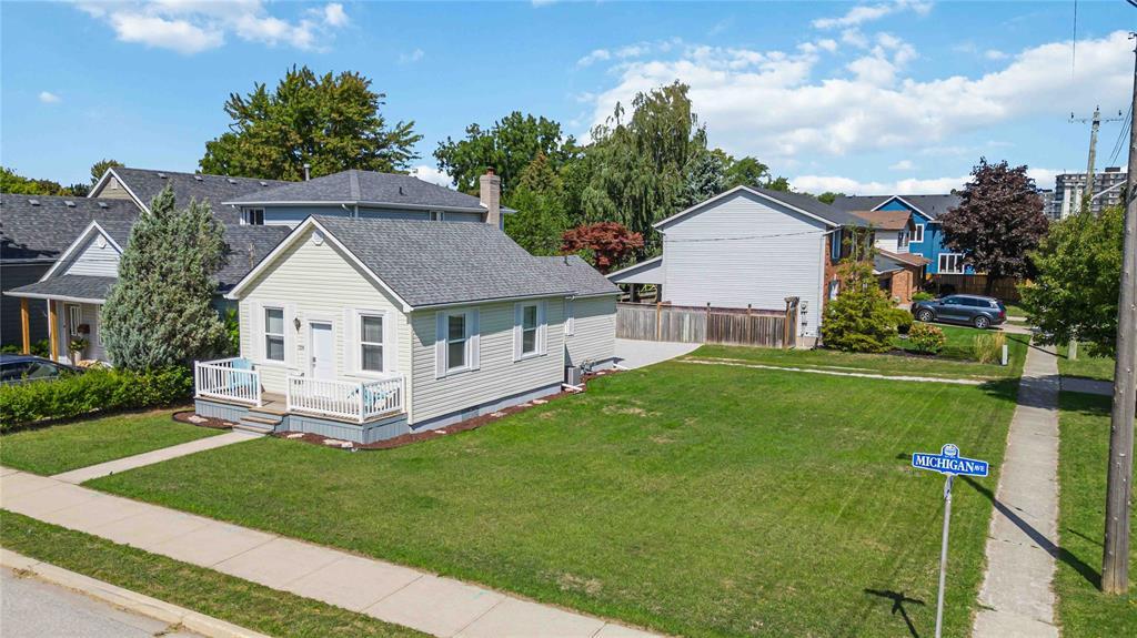 326 Michigan Avenue, Point Edward, ON